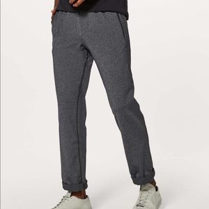 Lululemon Men's Discipline Pant inseam 35” Sz L